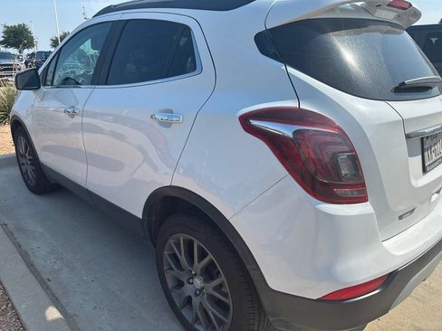 Used 2019 Buick Encore Sport Touring FWD image 9