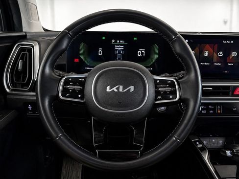 Used 2024 Kia Sorento S AWD/4WD image 30