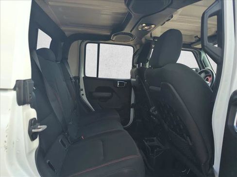 Used 2021 Jeep Gladiator Rubicon image 15