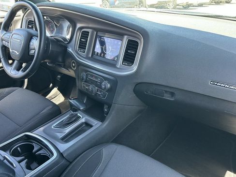 Used 2022 Dodge Charger SXT w/ Driver Convenience Group RWD image 13