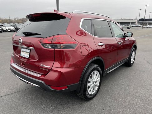 Used 2018 Nissan Rogue SV image 7