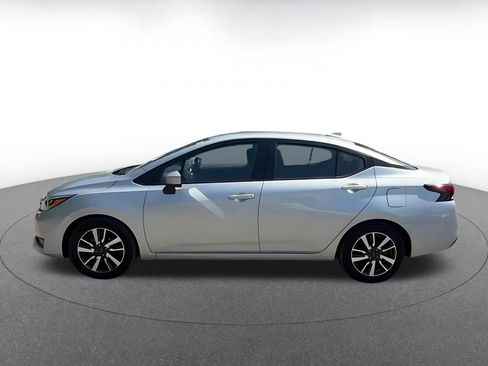 Used 2025 Nissan Versa SV FWD image 9