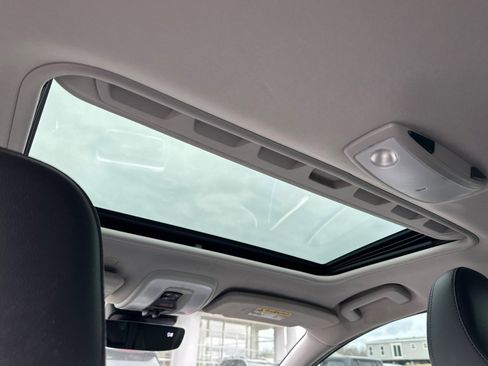 Used 2015 Volvo V60 T5 Premier image 8