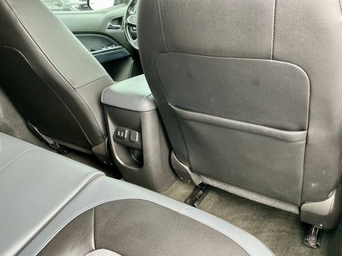 Used 2017 Chevrolet Colorado Z71 image 27