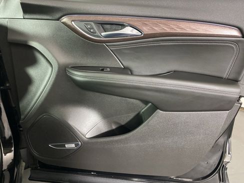 Used 2021 Buick Envision Avenir w/ Technology Package II image 30