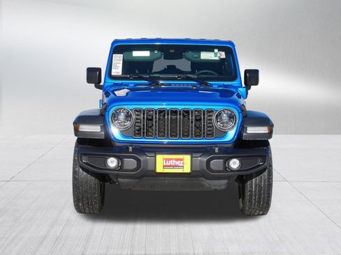Used 2025 Jeep Wrangler Sport S w/ Convenience Group image 2