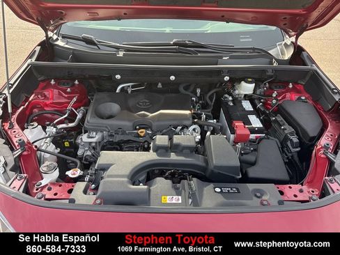 Used 2022 Toyota RAV4 LE image 25