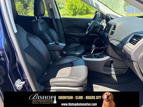 Used 2018 Jeep Compass Latitude w/ Popular Equipment Group AWD/4WD image 21