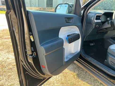 New 2025 Ford Maverick XLT w/ XLT Luxury Package image 26