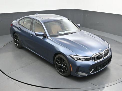 New 2026 BMW 330i Sedan w/ M Sport Package image 46