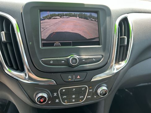 Used 2024 Chevrolet Equinox LT image 16