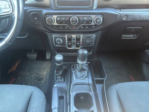 Used 2021 Jeep Wrangler Unlimited Sport S image 11