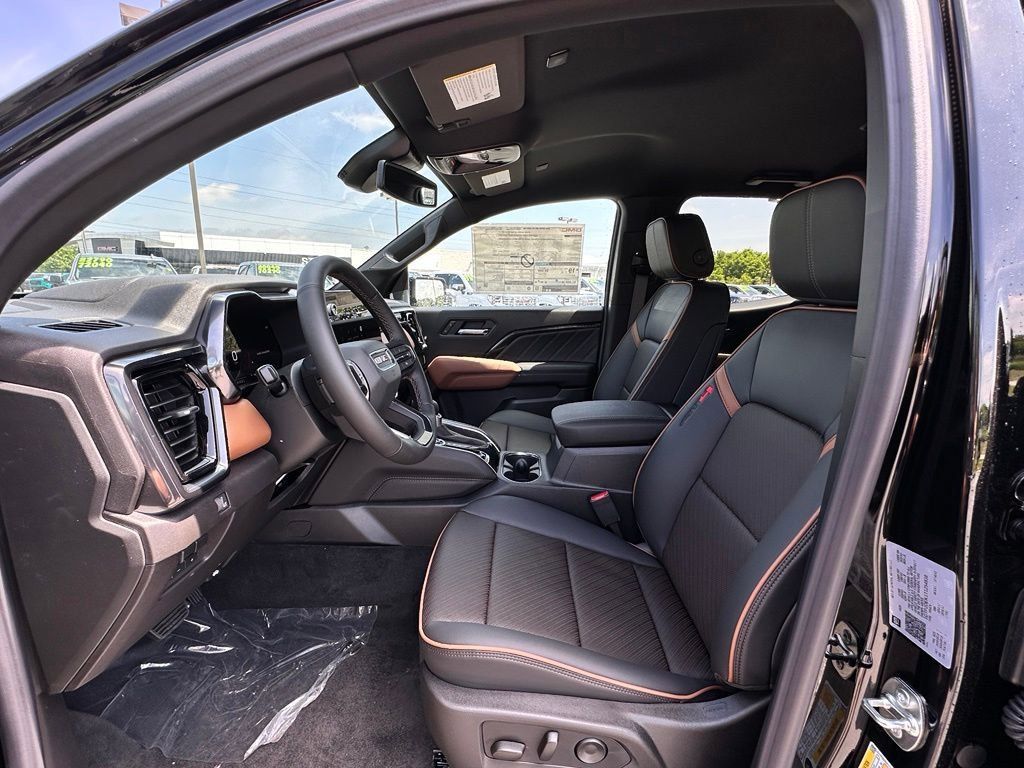 New 2026 GMC Canyon AT4 AWD/4WD image 14