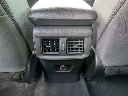 Used 2023 Toyota RAV4 LE AWD/4WD image 36