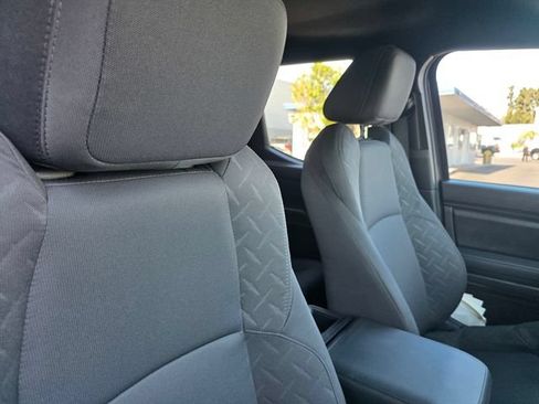 Used 2025 Toyota Tacoma SR5 RWD image 18