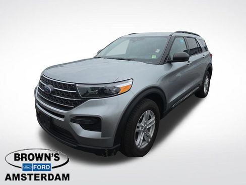 Used 2023 Ford Explorer XLT AWD/4WD image 4