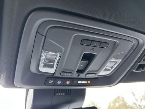 Used 2024 Chevrolet Silverado 1500 High Country image 58