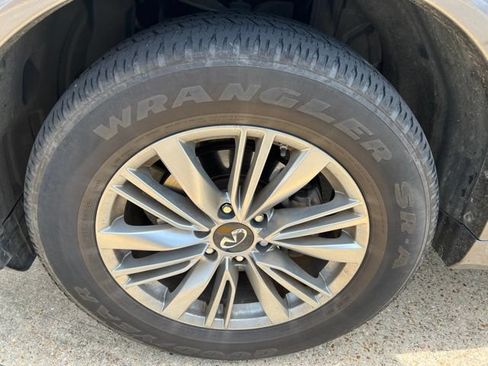 Used 2018 INFINITI QX80 2WD w/ Driver Assistance Package image 10