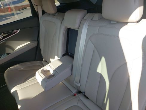 Used 2022 Lincoln Nautilus Reserve AWD/4WD image 14