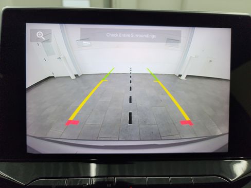 Used 2024 Jeep Compass Latitude image 14