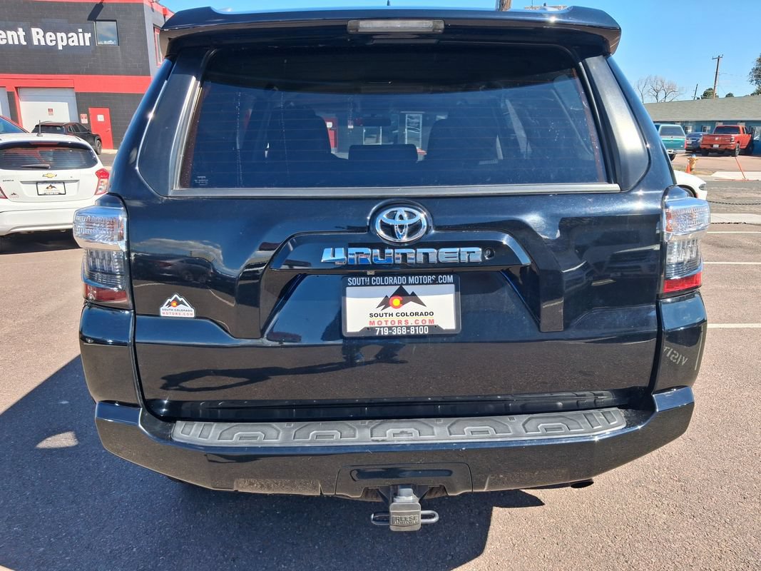 Used 2016 Toyota 4Runner SR5 AWD/4WD image 6