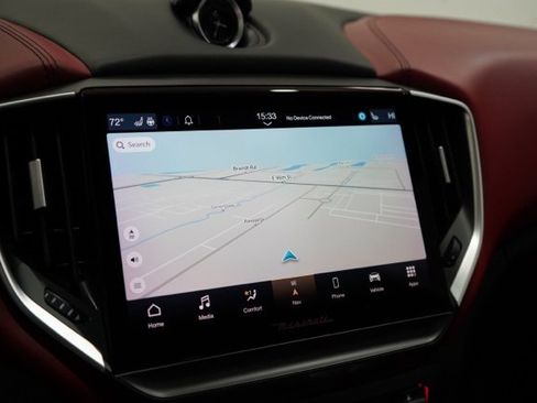 Used 2022 Maserati Ghibli Trofeo image 25