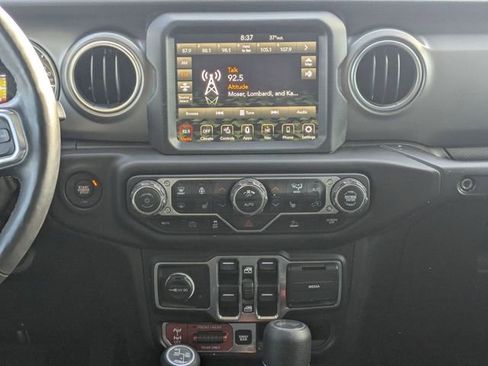 Used 2023 Jeep Wrangler Unlimited Rubicon 4xe w/ Cold Weather Group image 19