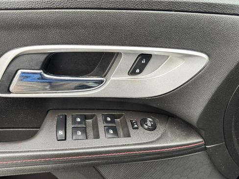 Used 2014 Chevrolet Equinox LTZ image 16