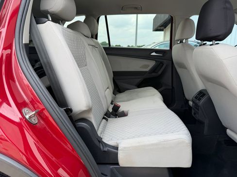Used 2019 Volkswagen Tiguan S image 22