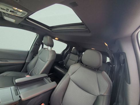Certified 2023 Toyota Sienna XSE FWD image 17