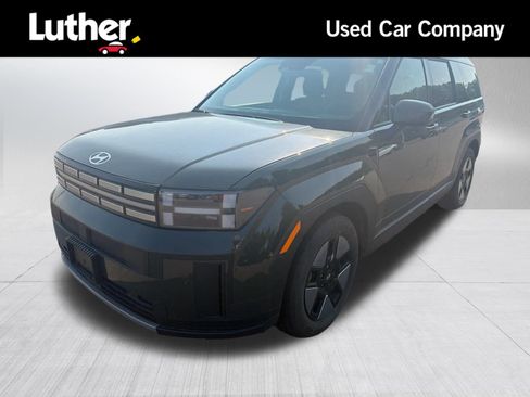 Used 2025 Hyundai Santa Fe SEL FWD image 1