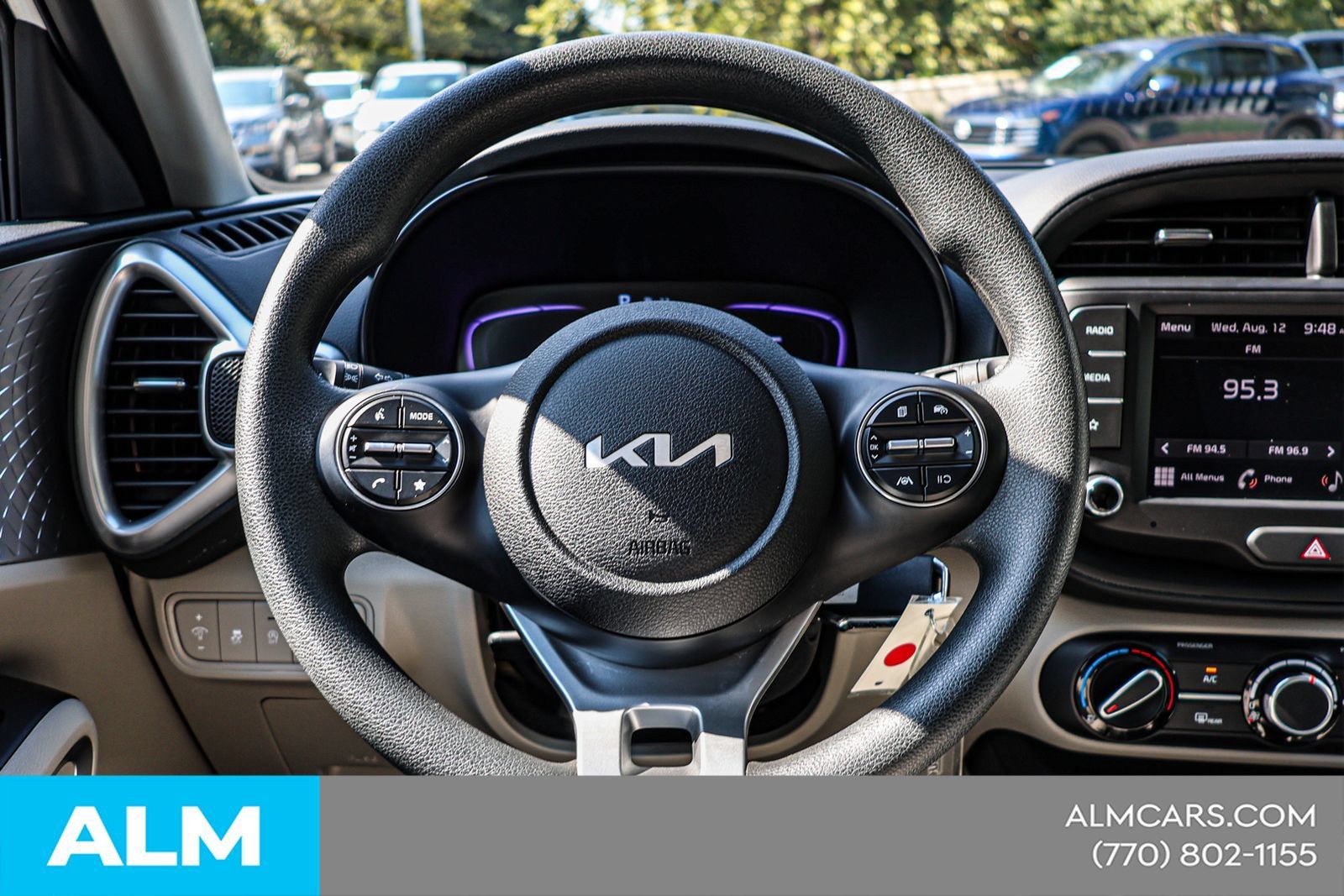 Used 2025 Kia Soul LX w/ LX Technology Package FWD image 23