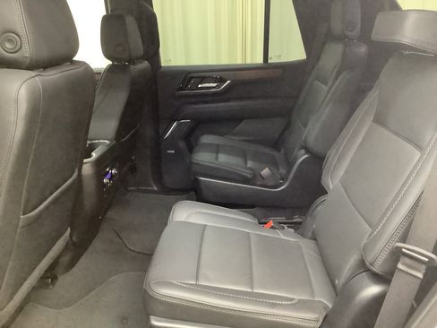 Used 2025 GMC Yukon Denali image 27