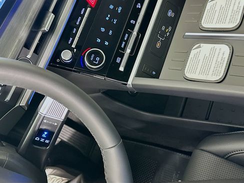 New 2026 Hyundai Santa Fe Limited FWD image 15