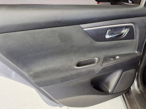 Used 2015 Nissan Altima 2.5 S w/ Power Driver Seat Package FWD image 11