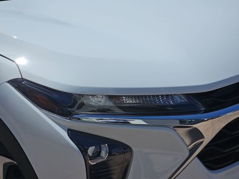 New 2026 Chevrolet Trax LS w/ Driver Confidence Package FWD image 33