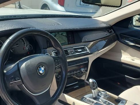 Used 2012 BMW 740Li image 28