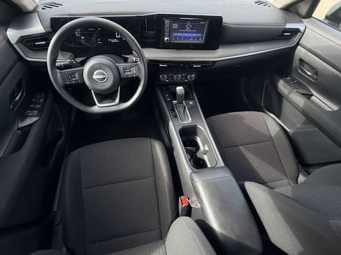Used 2025 Nissan Kicks S FWD image 13