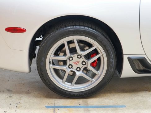 Used 2002 Chevrolet Corvette Z06 w/ Memory Pkg RWD image 53