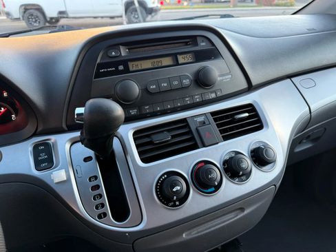 Used 2009 Honda Odyssey LX image 19