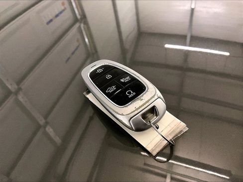 Used 2023 Hyundai Santa Cruz Limited w/ Cargo Package AWD/4WD image 9