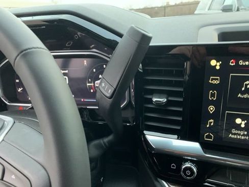 New 2026 GMC Sierra 1500 Elevation image 19