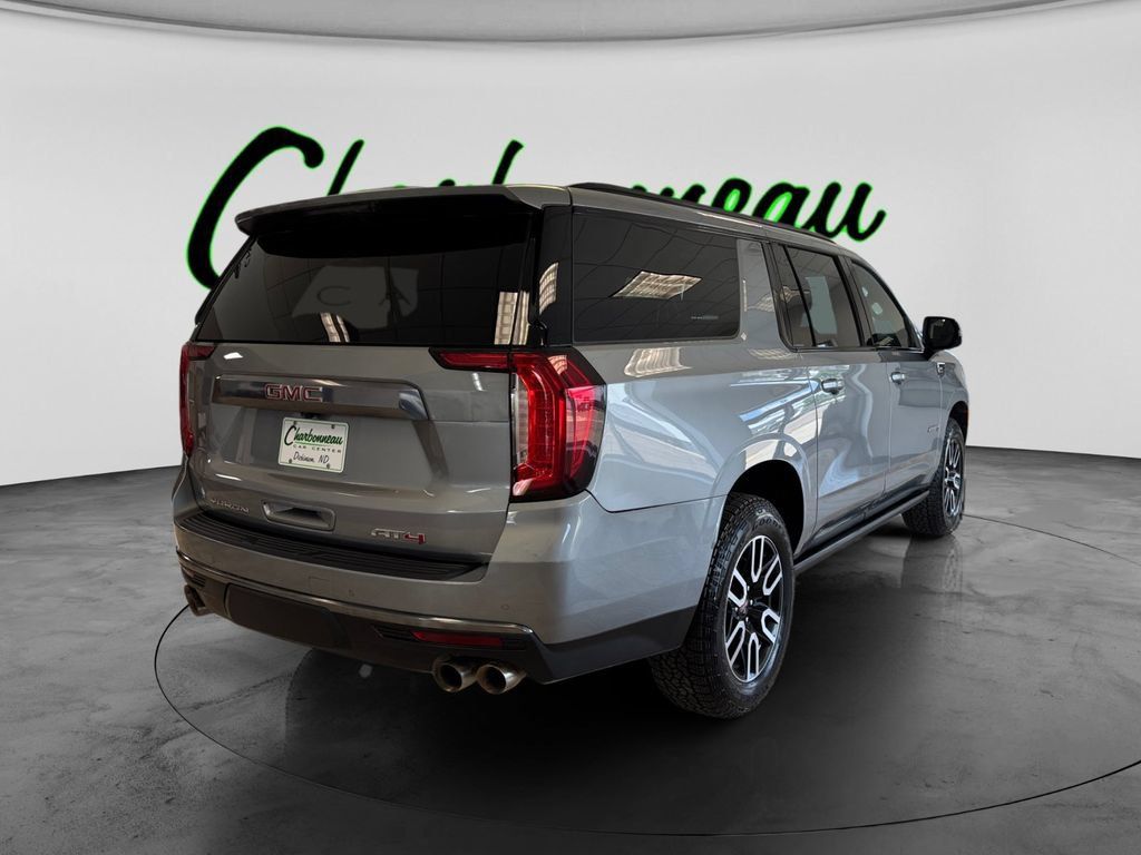 Used 2024 GMC Yukon XL AT4 w/ AT4 Premium Package AWD/4WD image 5
