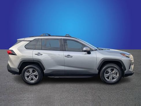Used 2023 Toyota RAV4 XLE w/ Convenience Package FWD image 6