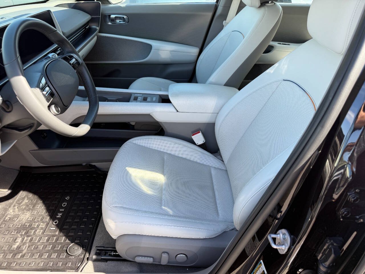 Used 2024 Hyundai Ioniq 6 SEL AWD/4WD image 3