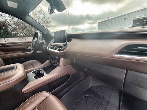 Certified 2022 Chevrolet Tahoe High Country w/ Premium Package image 28