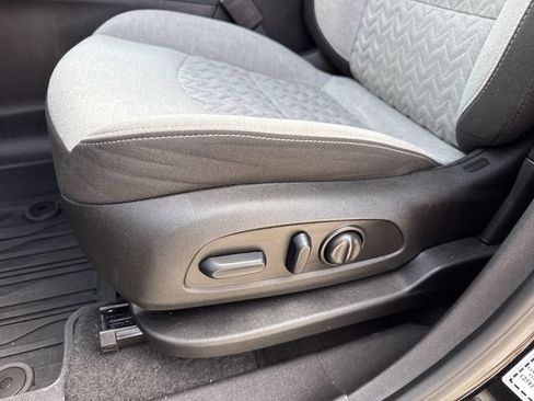 Used 2024 Chevrolet Equinox LS w/ LS Convenience Package FWD image 33