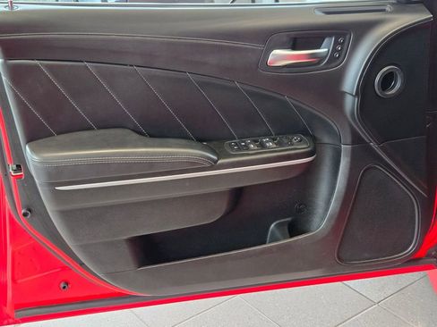 Used 2023 Dodge Charger Scat Pack w/ Dynamics Package RWD image 17