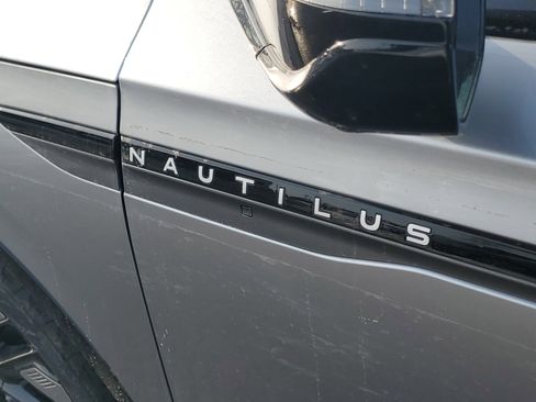 New 2026 Lincoln Nautilus Reserve w/ Jet Appearance Package image 7