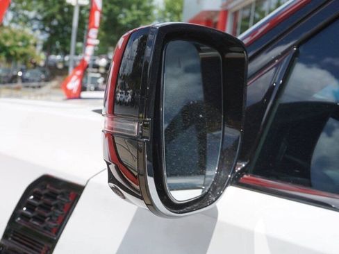 New 2025 Nissan Armada PRO-4X w/ Pro-4X Premium Package image 4